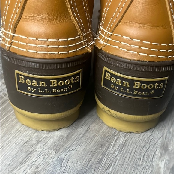 LL Bean Brown and Tan Rain & Snow Boots with Lace-Up Design - Picture 3 of 8